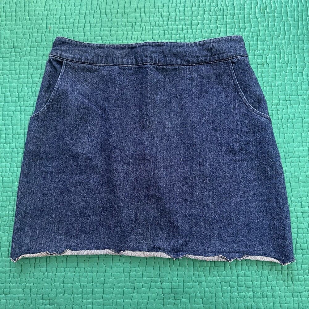 Hyfve Womens Dark Wash Denim Mini Skirt With Distressed Hem & Pockets Size M Y2K
